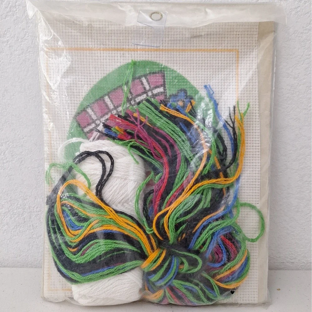 Vintage Sultana Painted Needlepoint Embroidery Kit 